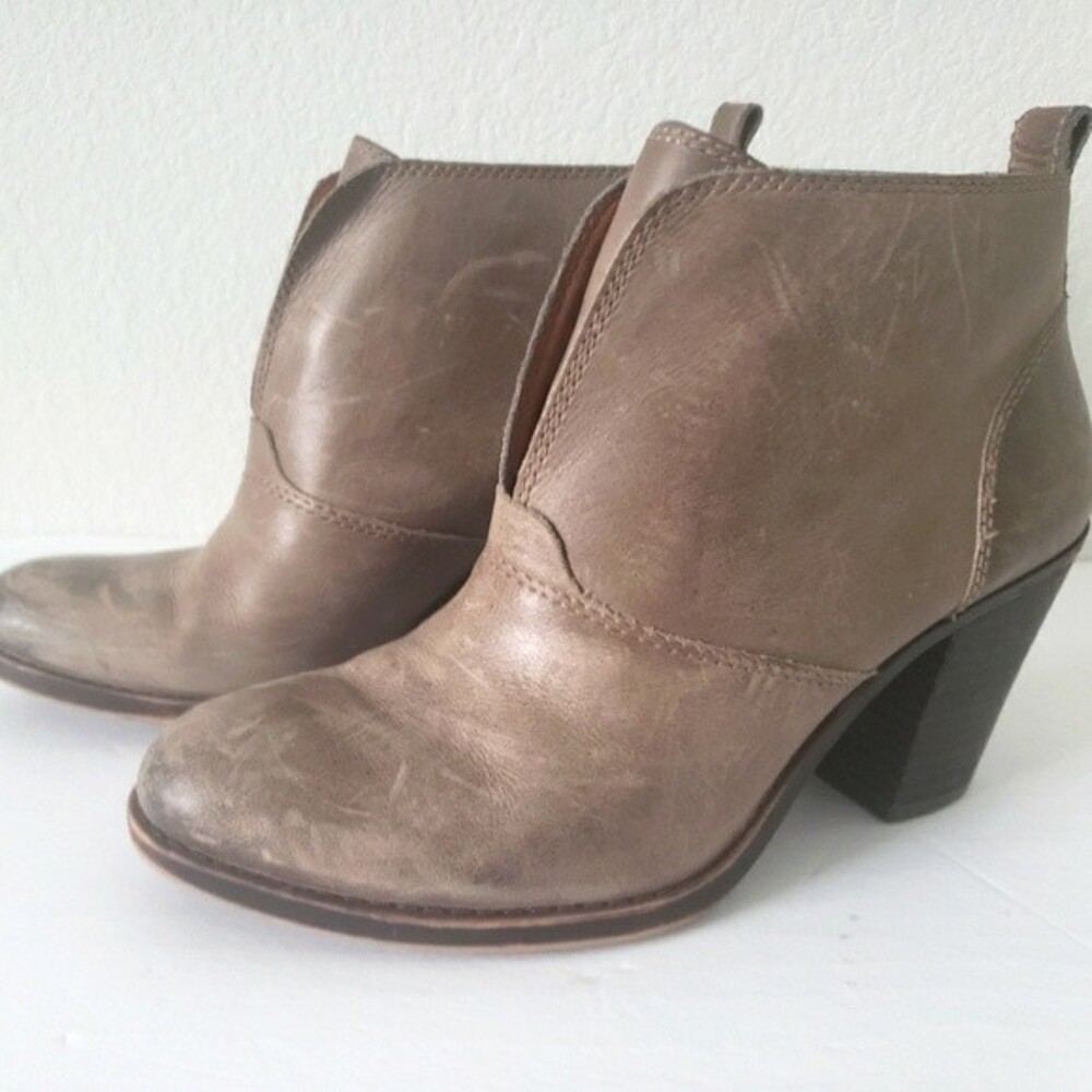 Lucky Brand Ankle Bootie Size 9M/39